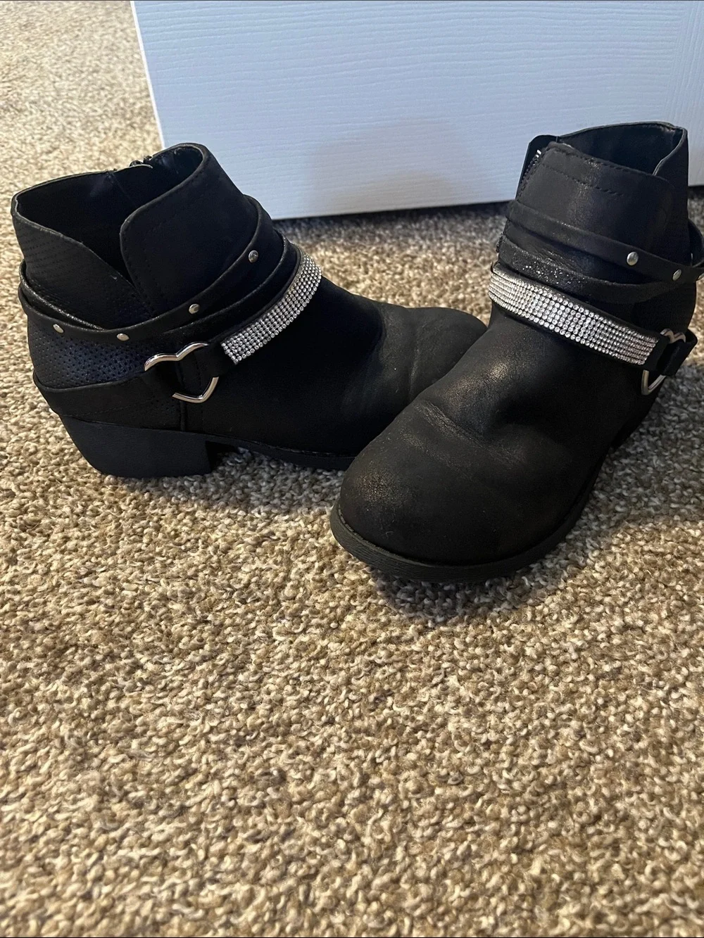 Girls boots